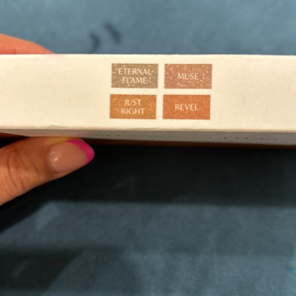 COMPLEX CULTURE
Baked Highlighter & Bronzer Quad - pleasure points - Picture 6 of 6